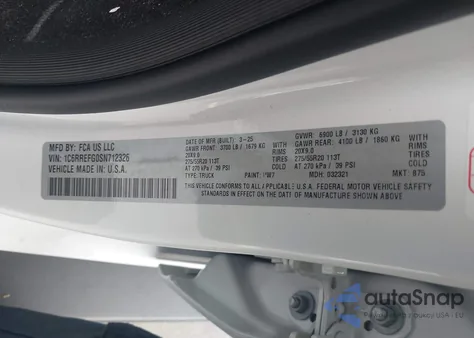 2025 Ram 1500 Big Horn 4X2 5'7 Box из США, поврежденный, VIN 1C6RREFG0SN712326